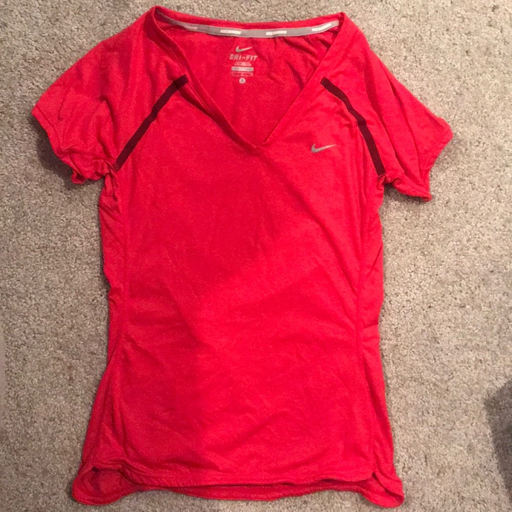 Nike tee